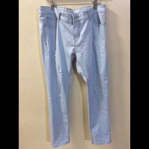Woman’s light blue Distressed jeans